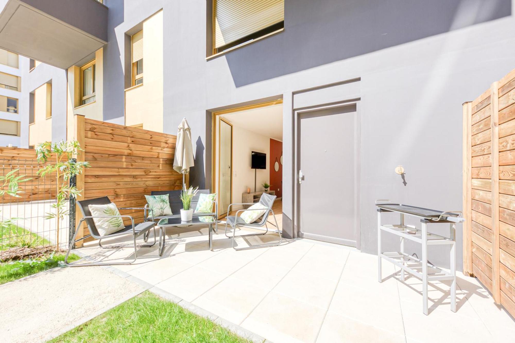Massy Serenity - 64M2, Terrace, Balcony, Parking Екстер'єр фото